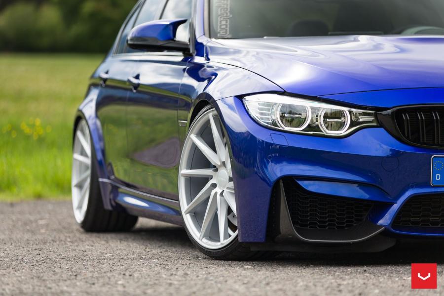 Детали экстерьера BMW M3 Sedan on Vossen Wheels (CVT) 2017 года  (фото 18 из 34)